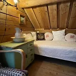 Arnestova - Villagehouse In