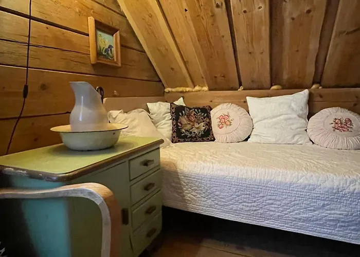 Arnestova - Villagehouse In